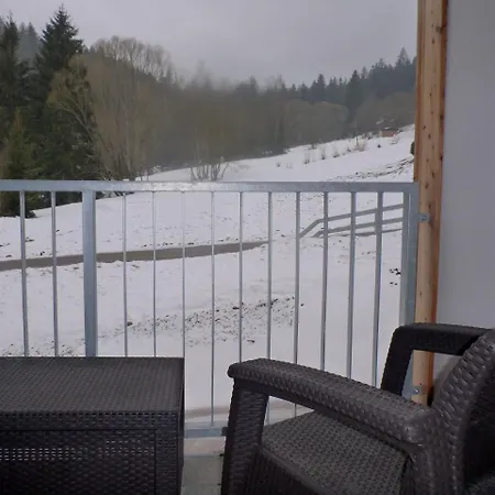 Apartment Jestrab 5 *